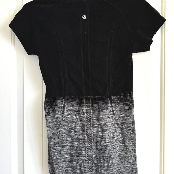 Lululemon Swiftly Tech T-Shirt Black / Grey Ombre Fade Size 4 - Picture 4 of 6